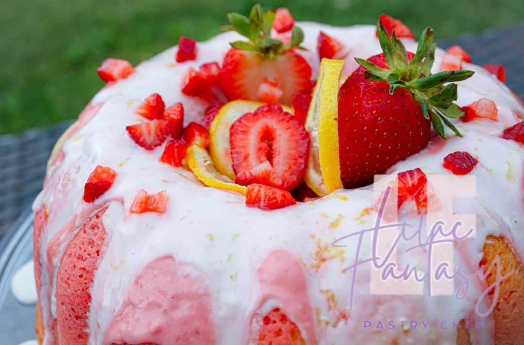 8-inch Strawberry lemonade custom bundt cake by pastry chef Lilac
