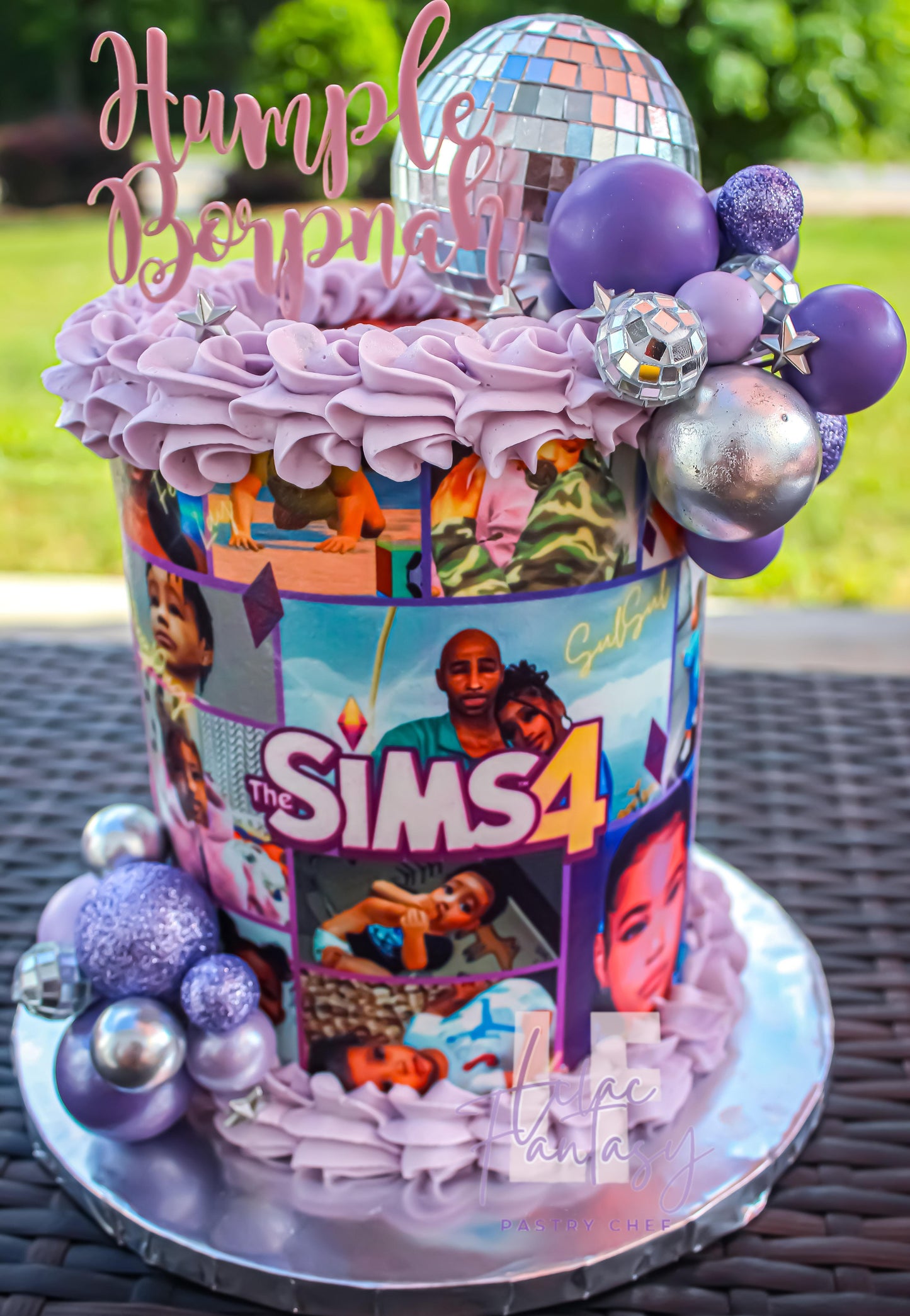 6 inch custom cake designed with sims 4 in mind by pastry chef Lilac